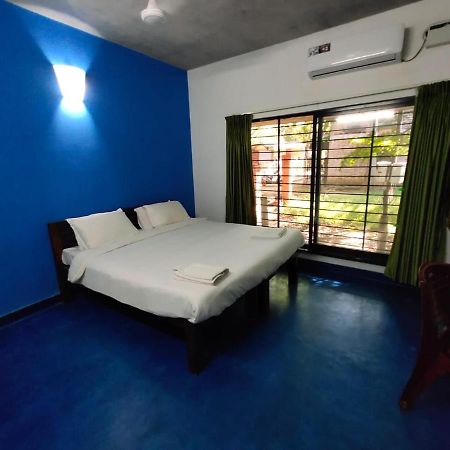 Le Tamarin Guest House Auroville Exteriör bild